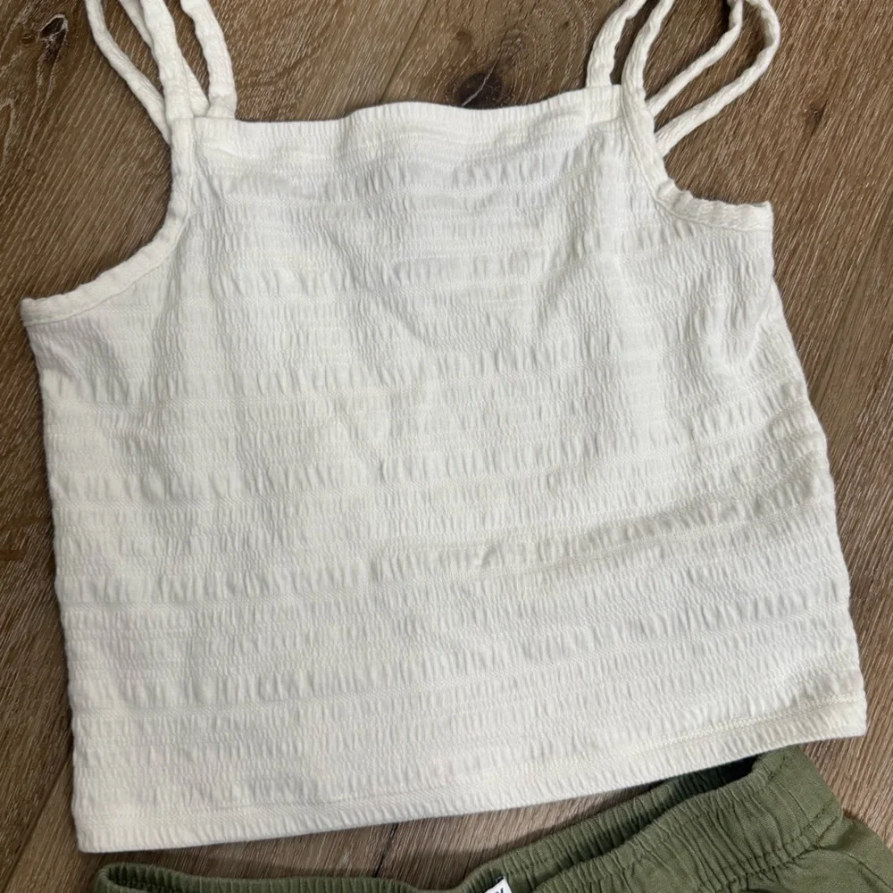 Old Navy summer shorts and tank top